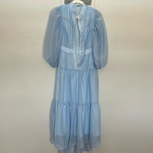 GARAGE SALE
Never worn JardinVue Bluee Dress
Missing a button